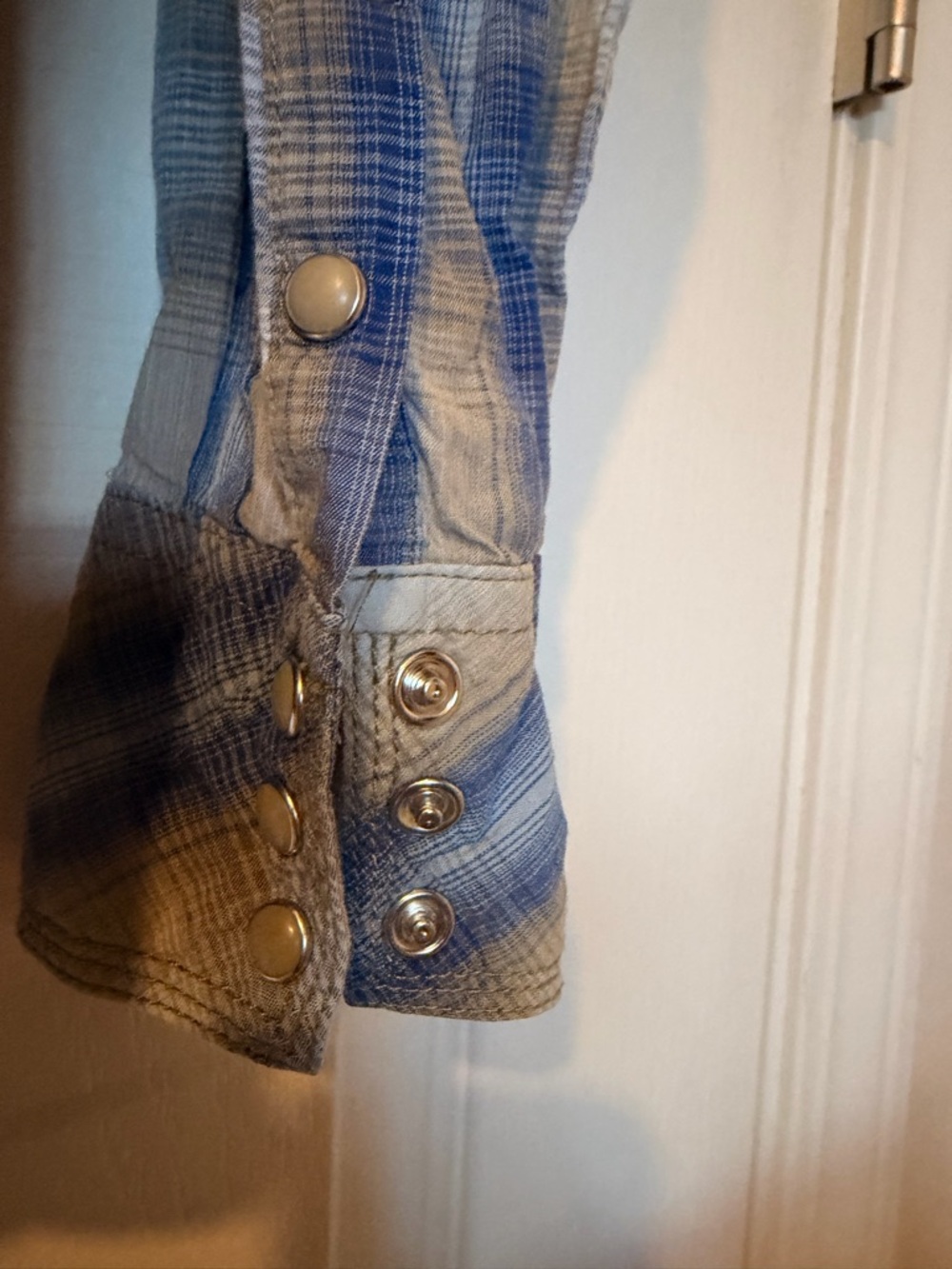 Roper Women’s Western Plaid Snap Shirt - Blue & Cream - Picture 5 of 5